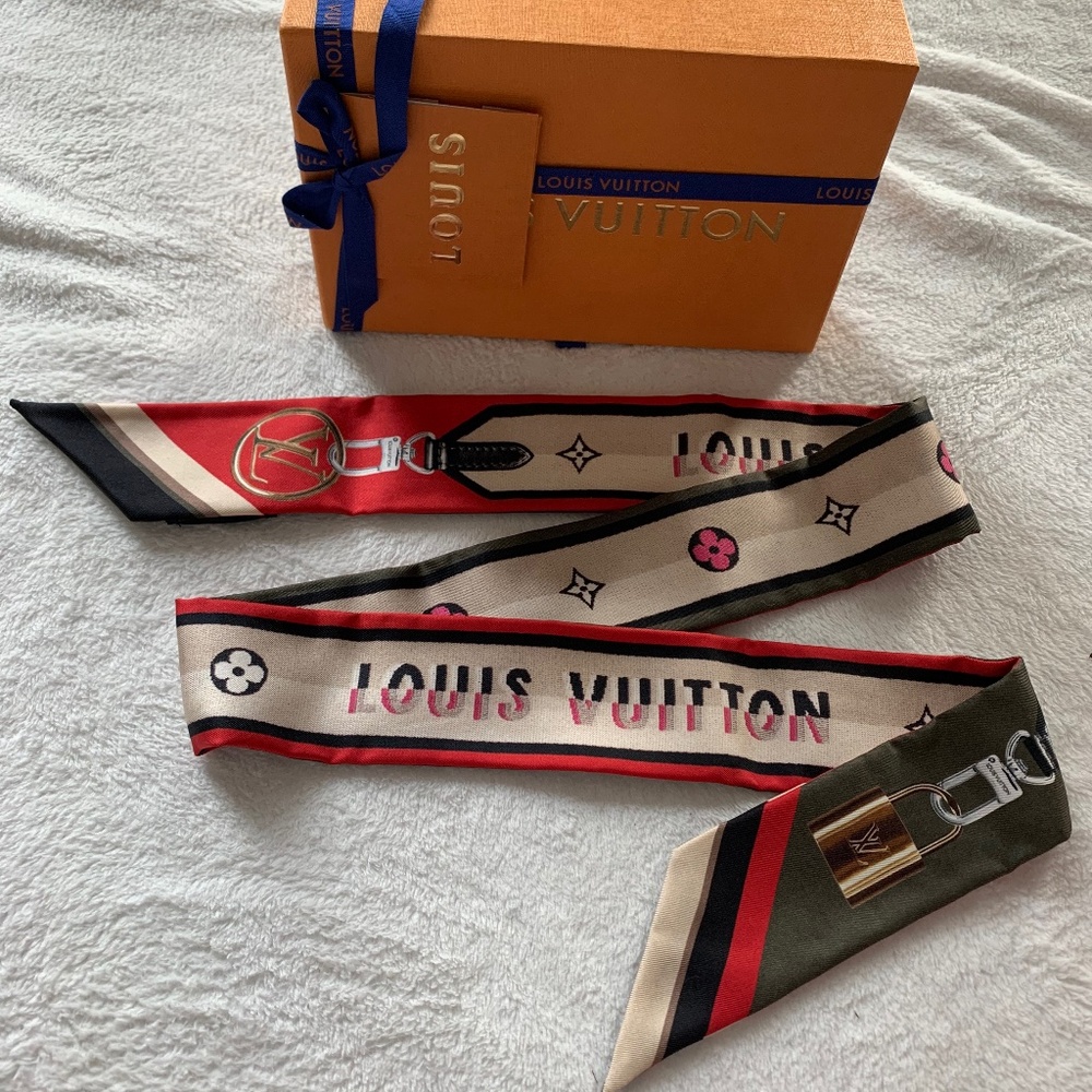 NWOTs LOUIS VUITTON TROMPE L’OEIL BB BANDEAU - M77315